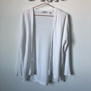 Three dots • white open cardigan